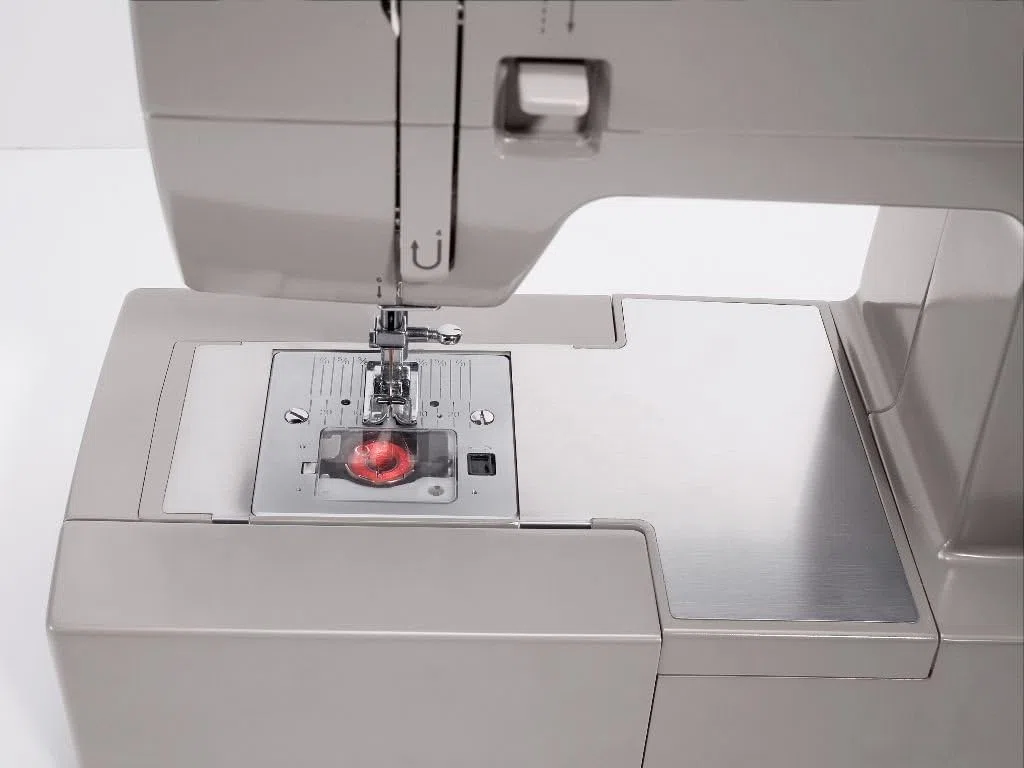 Singer Máquina de Coser Heavy Duty 4423, Motor Potente con Placa de Extensión y Pie Overlock CUCIREONLINE