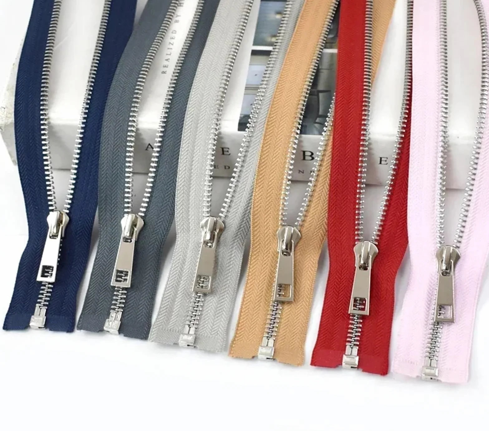 Cremallera de metal 5 #, 40/50/60/70/80 cm, apertura simple, dientes plateados, ropa, cierres de coser(Dark Grey, 50 cm, 5 # 5 unidades)
