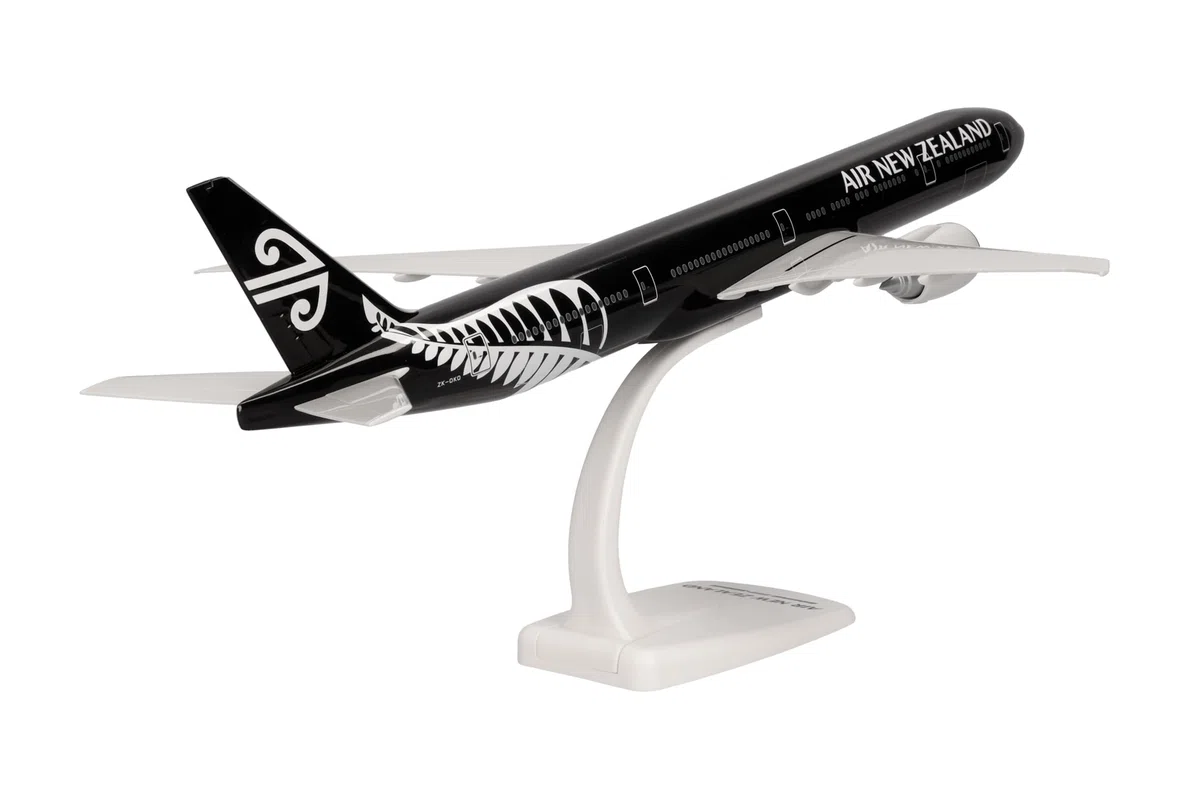 herpa - Air New Zealand Boeing 777-300ER – ZK-OKQ All Blacks
