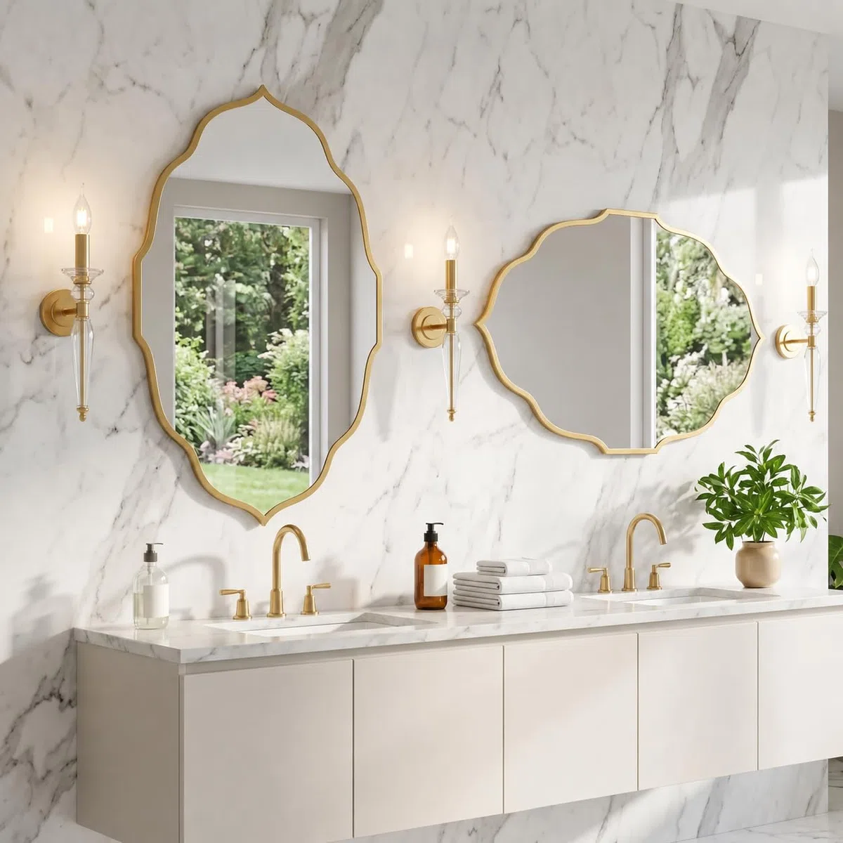 PERFNIQUE Espejo de pared dorado, 81 x 51 cm, espejo ovalado ondulado para baño, espejo decorativo grande para entrada, dormitorio y sala de estar, colgar o inclinar