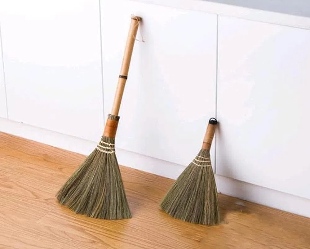 Cepillo de suelo de madera de cerdas suaves con mango corto de estilo japonés para barrer la limpieza del hogar