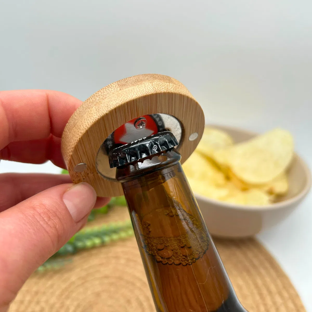 Pack De 10 Imanes Abridores de Bambú - Abrebotellas, Abridor Cerveza, Abridor de Botellas, Abrebotellas Originales, Abridor Botellas - Personalizables y Resistentes (Personalizalo)