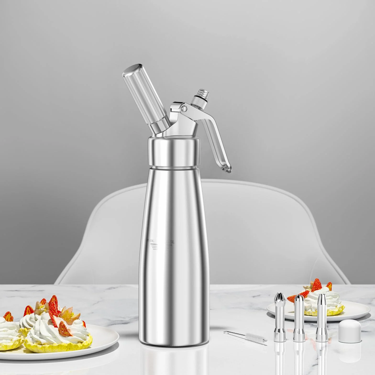 Fousenuk 500 ml Sifón de Cocina Espumas, Dispensador de Crema Aluminio con 3 Boquillas Acero Inoxidable y 1 Cepillo, Sifon de Nata para Decorar Pasteles de Cumpleaños, Pastelería, Helados y Postres