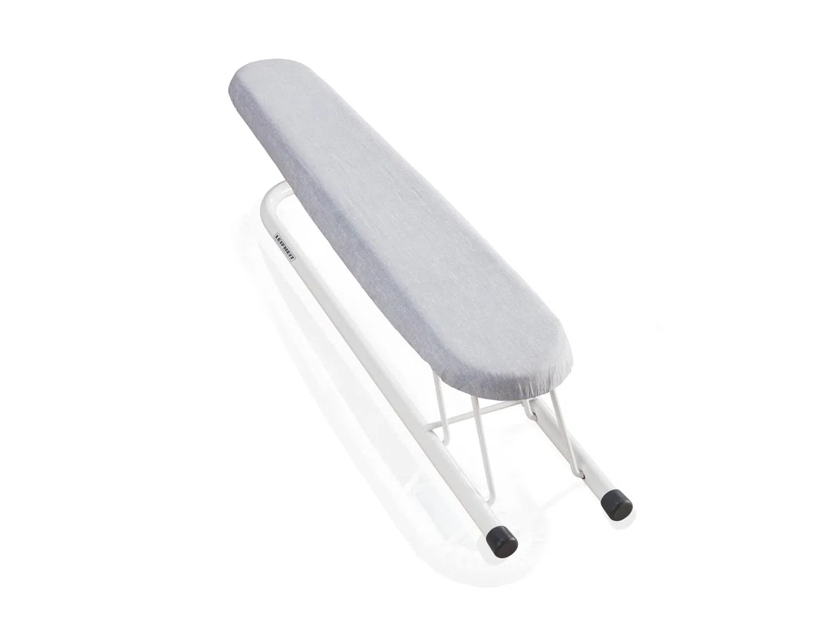Leifheit Tabla para mangas, manguero para tabla de planchar, tabla de planchar plegable, tabla de planchar pequeña para mangas de camisa, tablero planchador de camisas de 57 cm x 10,5 cm
