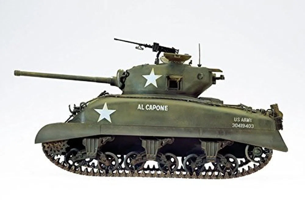 Italeri I225 M4A1 Sherman - Maqueta (Escala 1:35)