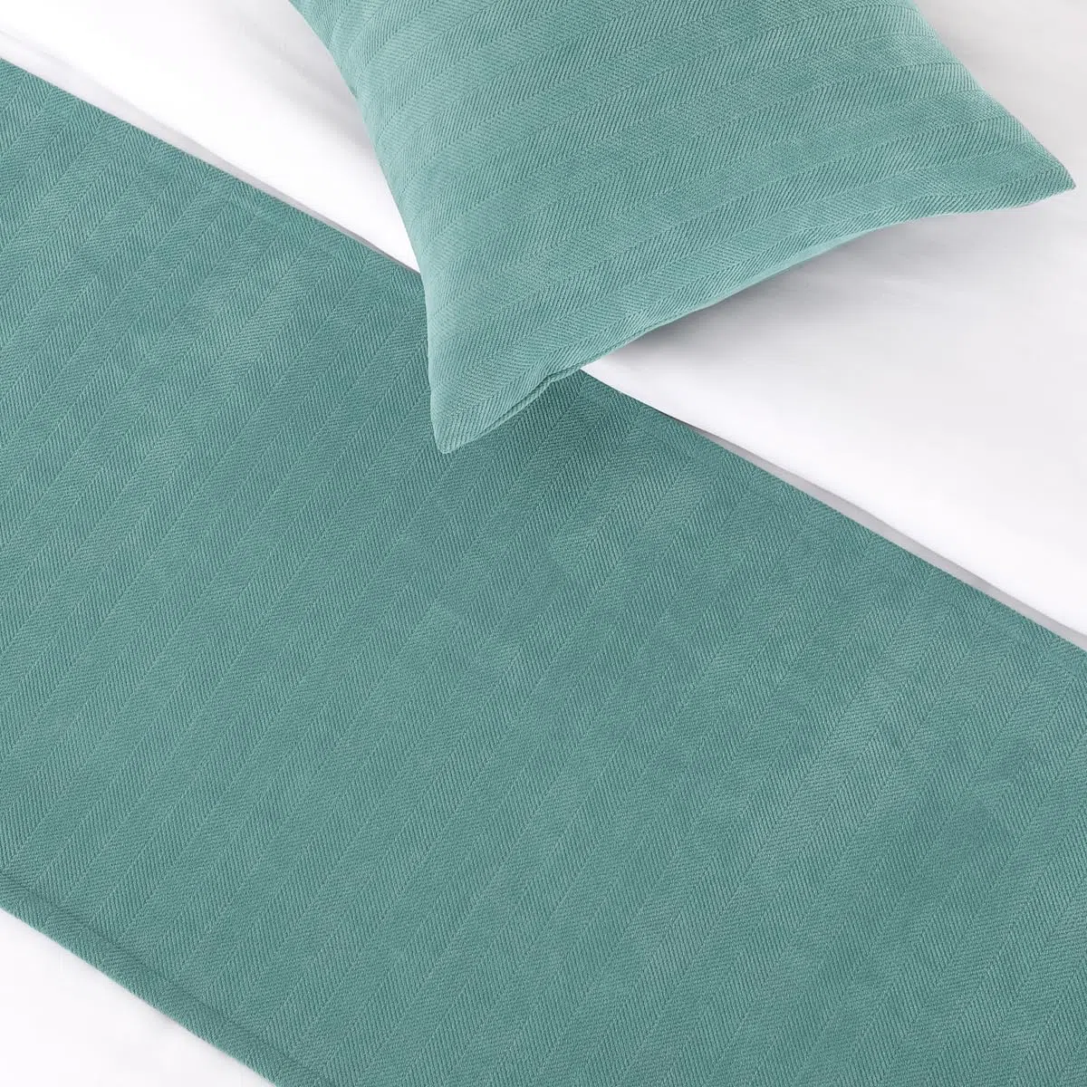 AMBERIS Camino de Cama Azul-Verde Chenier de una Sola Planta, Moderna Bufanda de Cama Decorada en Hotel Familiar (Las Fundas de cojín se Venden por Separado)