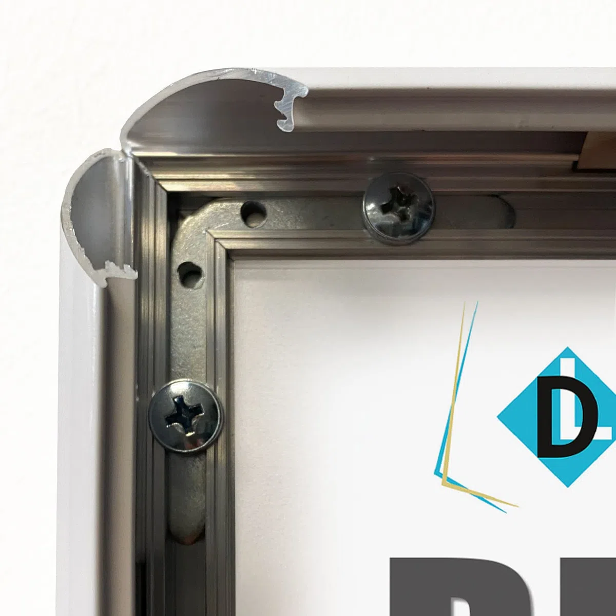 DisplayLager - Marco plegable A1 blanco con perfil de aluminio de 25 mm, cristal protector antirreflectante, material de fijación