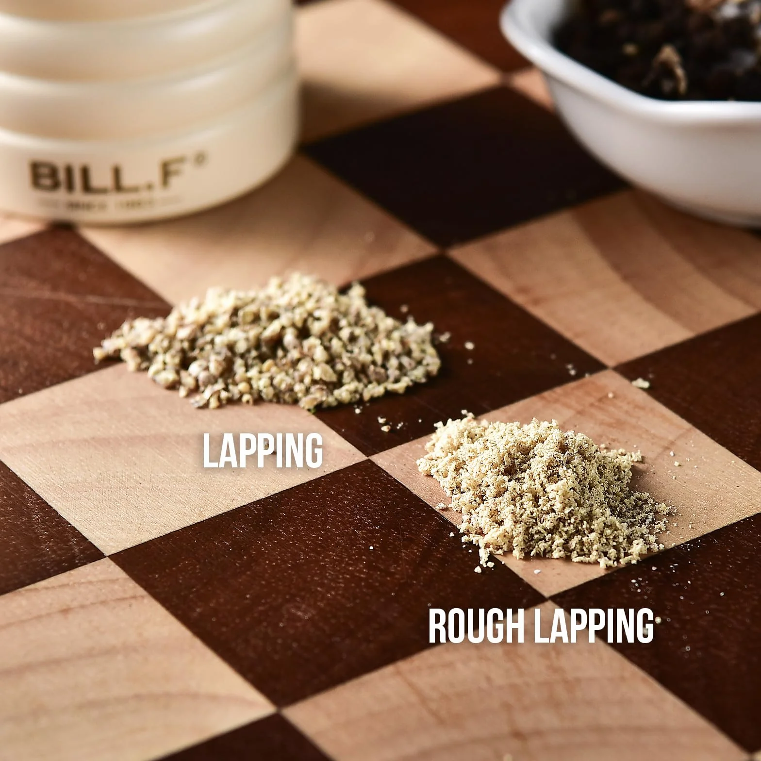 Bill.F - Juego de molinillos de sal y pimienta de madera, juego de 2 molinillos de sal y pimienta manuales, recargables de 5 pulgadas con rotor de molienda de cerámica ajustable (juego de 2 crema)