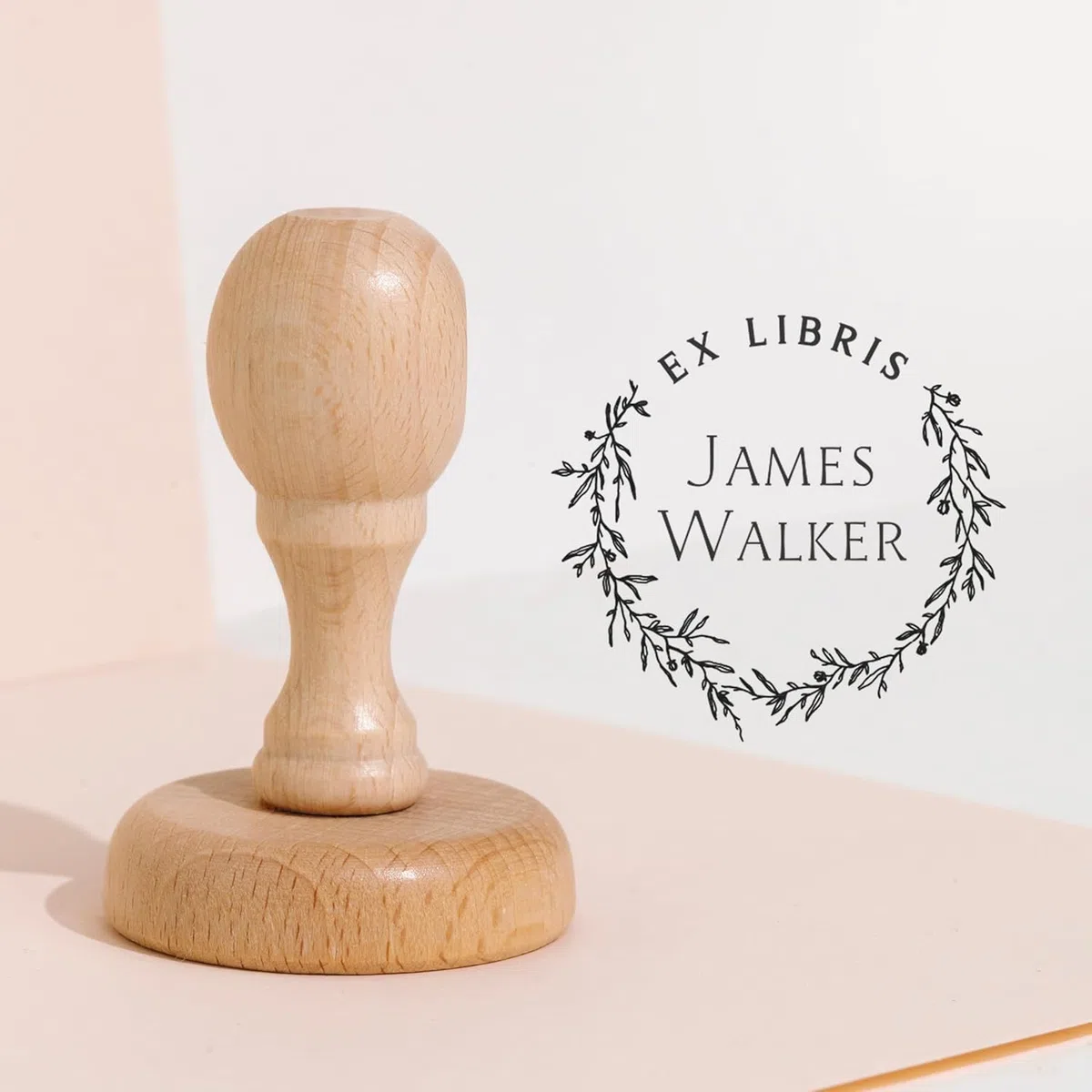 Stamp by Me | Ex Libris | Sello de Madera Personalizado para Libros | Sello Personalizado de Biblioteca | Para Libros, Páginas, Cartas | Colegios | Este Libro Pertenece a | Rectangular | 4 Diseños