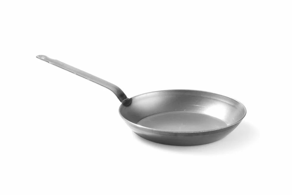 HENDI Sartén de freír tradicional, apta para todas las fuentes de calor, mango soldado, duradera, revestimiento antiadherente natural después de curarse, base: 18cm, ø240x(H) 45mm, acero al carbono