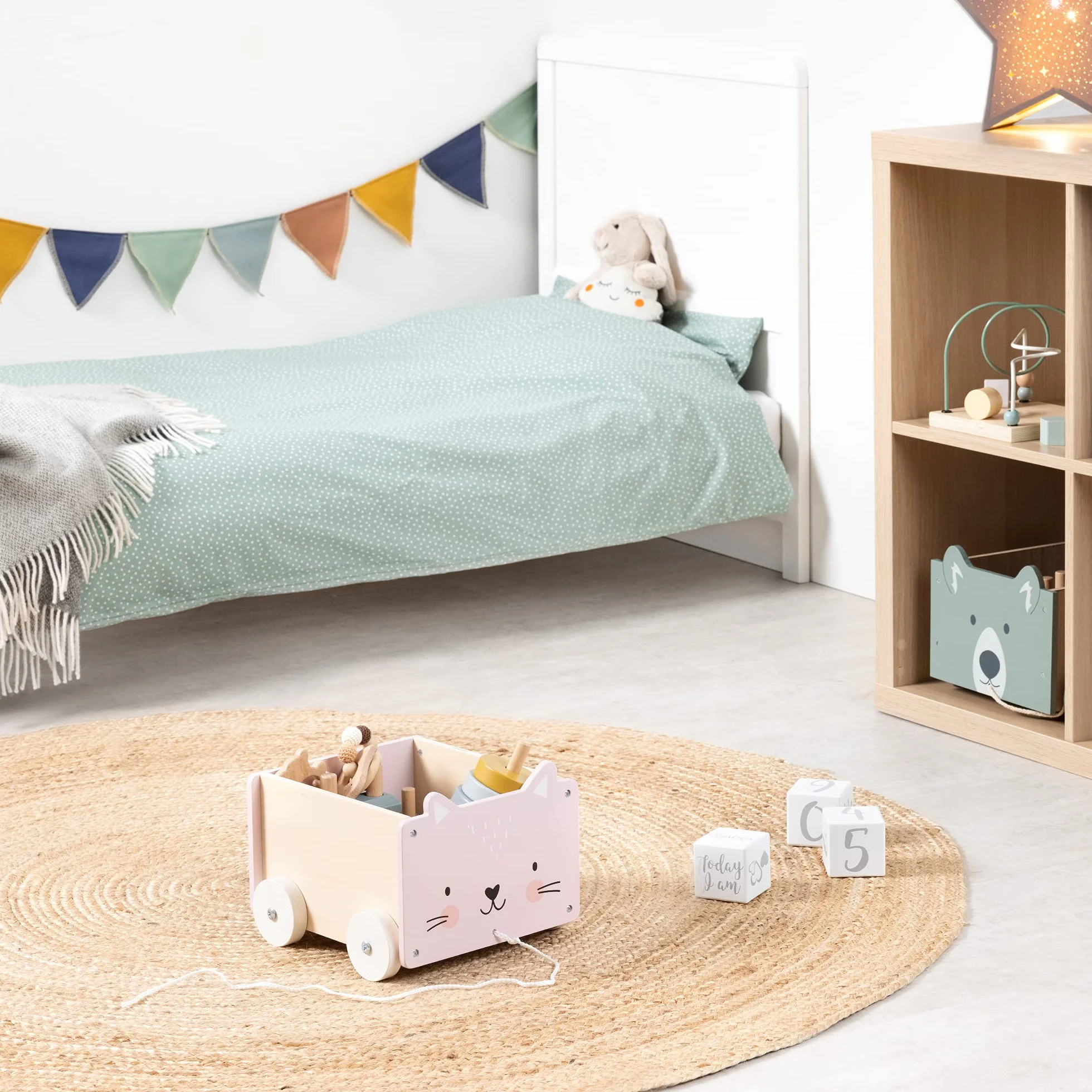 Navaris Caja de almacenamiento de juguetes - Baúl de madera para almacenaje en habitación de los niños - Cubo con ruedas y diseño de gato - Unisex