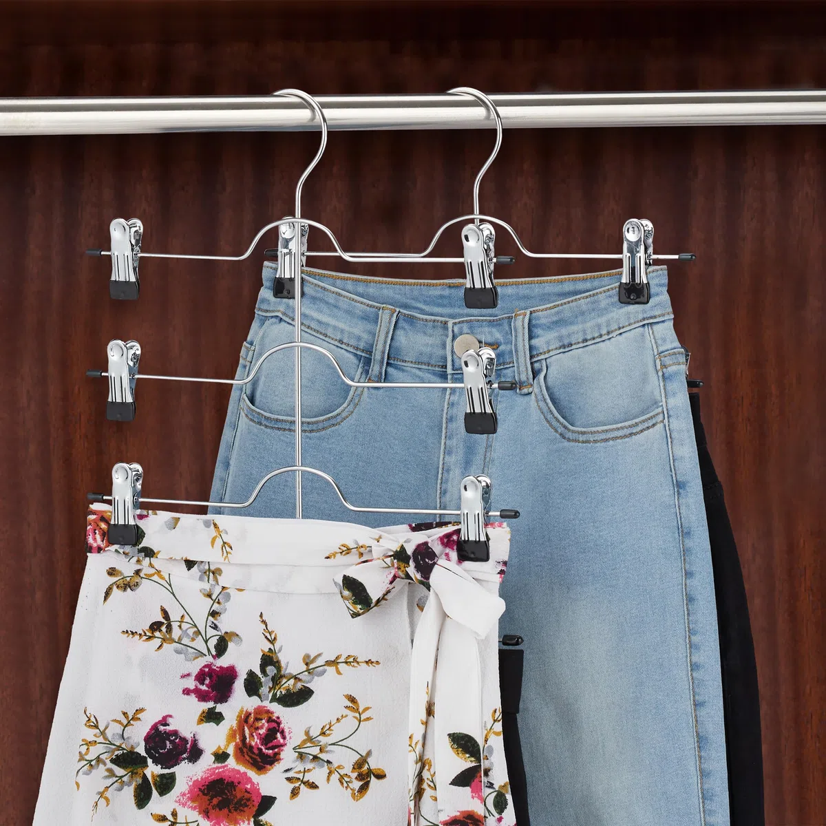 Relaxdays Pack de 2 Perchas Múltiples, para Faldas y Pantalones, con Pinzas Antideslizantes, Metal y PVC, Plateado