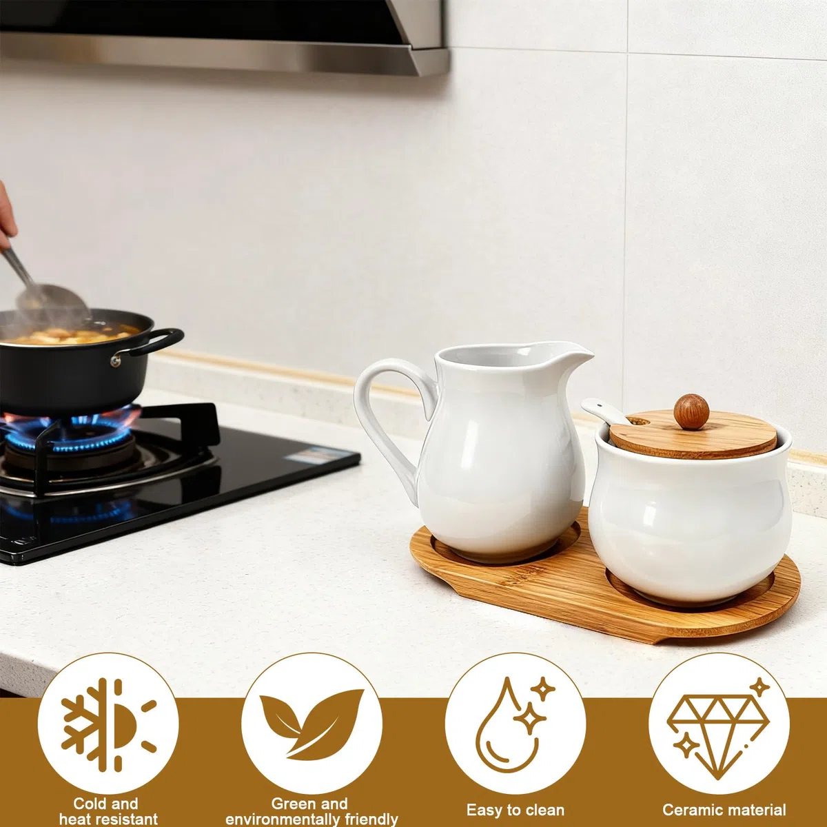 GBKDQQ Juego de leche y azúcar con tapa y cuchara, jarra de leche blanca de cerámica y azucarero con bandeja de madera, juego de azúcar para cocina, comedor, lavavajillas y microondas