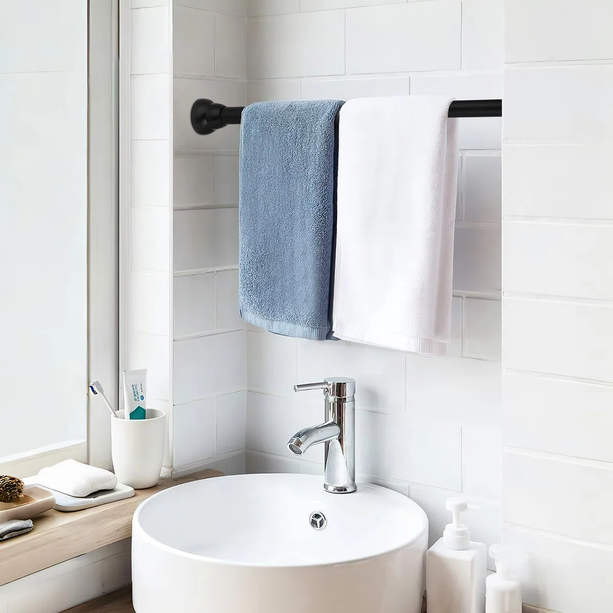 minkissy Barra Telescópica para Cortina de Ducha Negra Ajustable 30-45 Cm, Barra de Cortina de Tensión sin Taladro para Baño y Tendedero Interior