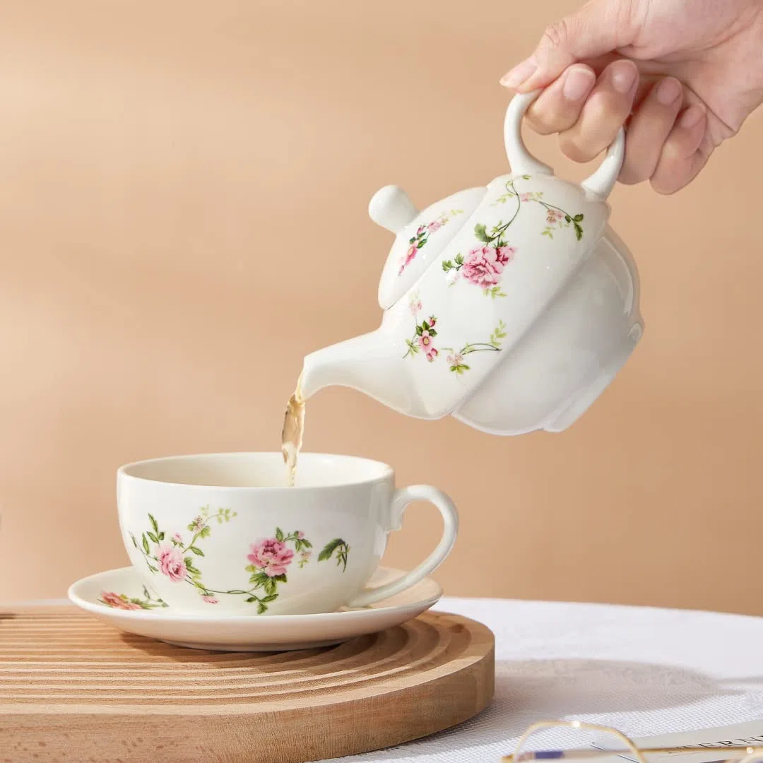 Juego de té de porcelana para uno, té de cerámica floral para una tetera y taza, juego de té de flores de ratán de 12 onzas, regalo para mujeres