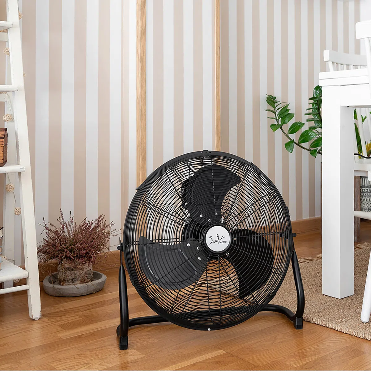 JATA VC3000 - Ventilador de aire industrial con 3 aspas metálicas. Gran ventilación. 3 velocidades. Multiorientable. Rejilla protectora trasera y delantera. Medidas: 50 x 55 cm