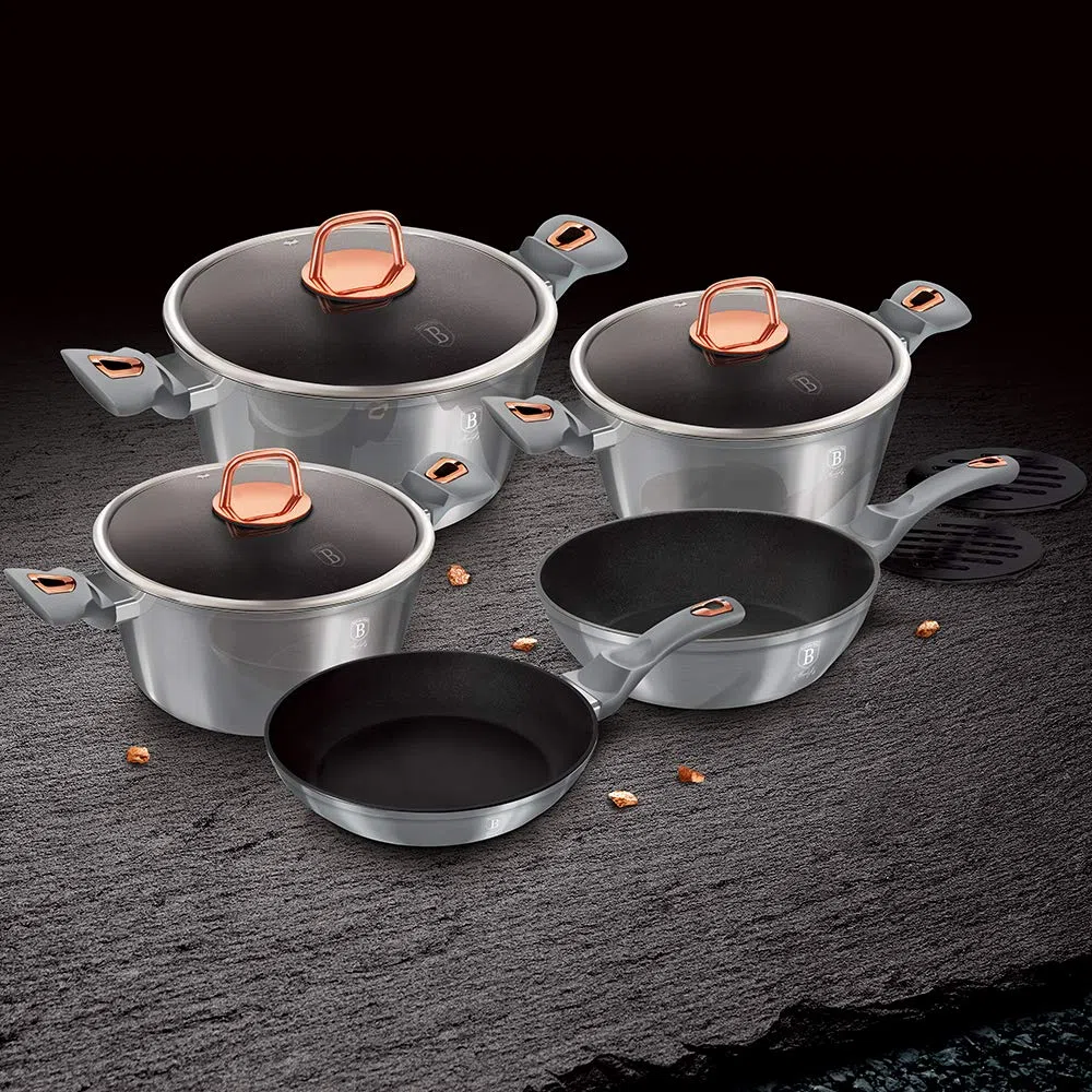 Berlinger Haus Moonlight Batería Cocina Inducción 10 Piezas, Antiadherente Titanio sin PFOA, Aluminio, Set 3 Cazuelas, 3 Tapas Cristal, 2 Sartenes, 2 Salva Manteles, Diseño Moderno, Vitrocerámica