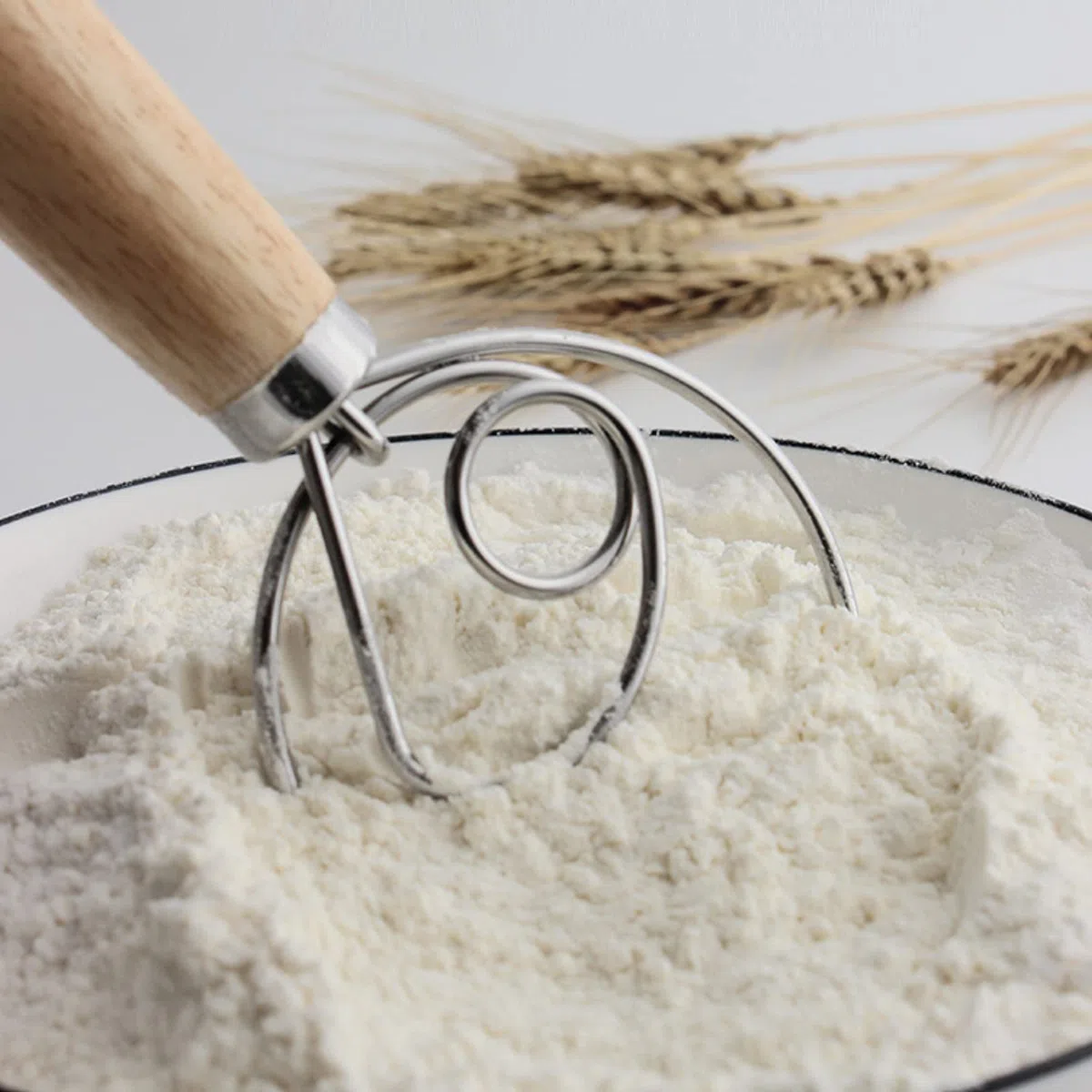 Cesta de Fermentación de Masas Ovalado,Ratán Natural,2 Piezas 12" Banneton Cuenco de Prueba,con Tela de Lino Panadero Antiadherente y un batidor de masa,para Hacer Baguettes,Pan,25*14*8.cm,Hasta 750g