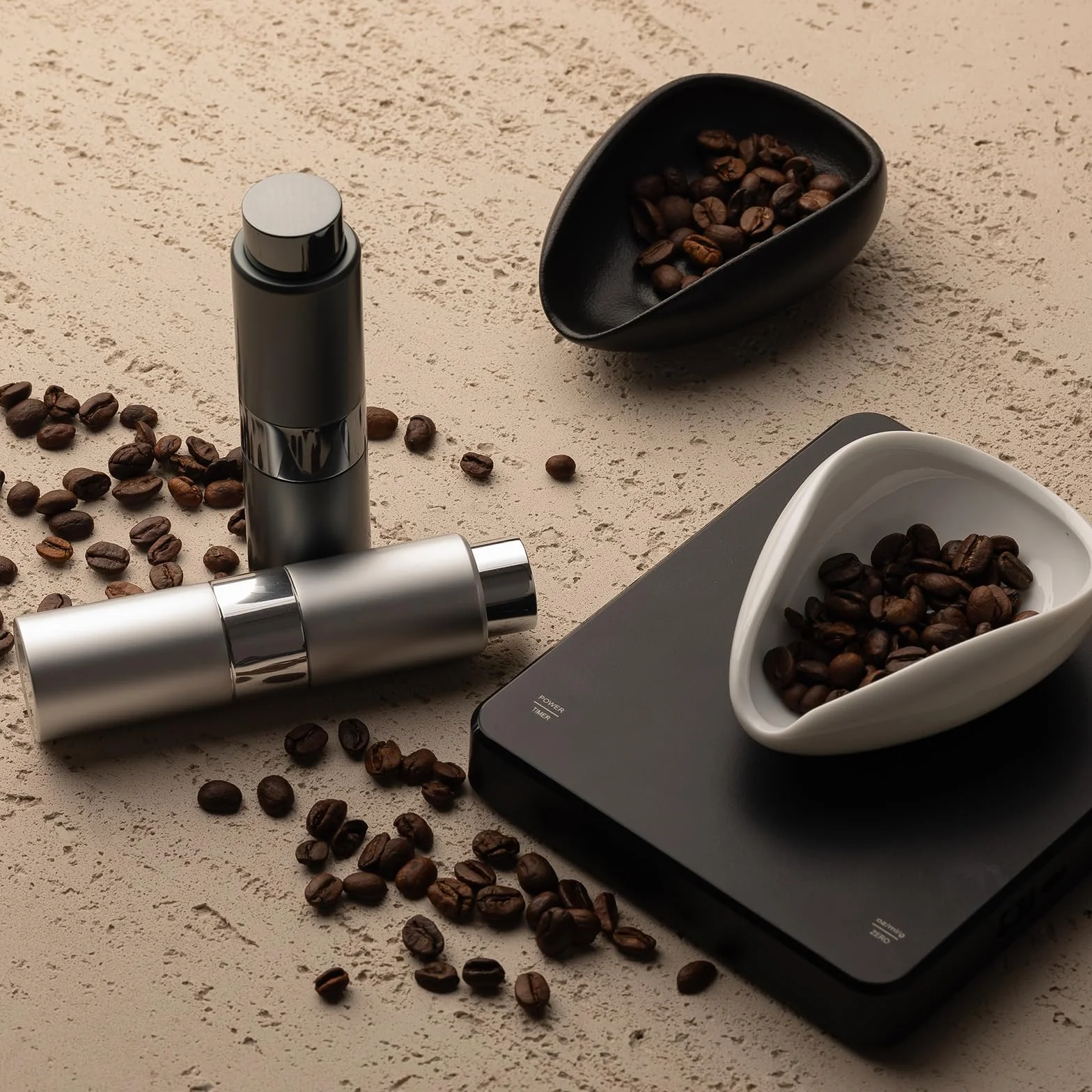 Set de Dosificador de Café con Pulverizador de Agua 20 ml, Vaso Cerámico para Granos de Café, Spray Fino para Reducir Estática, Accesorios Barista para Espresso, Pour Over, Viaje y Camping