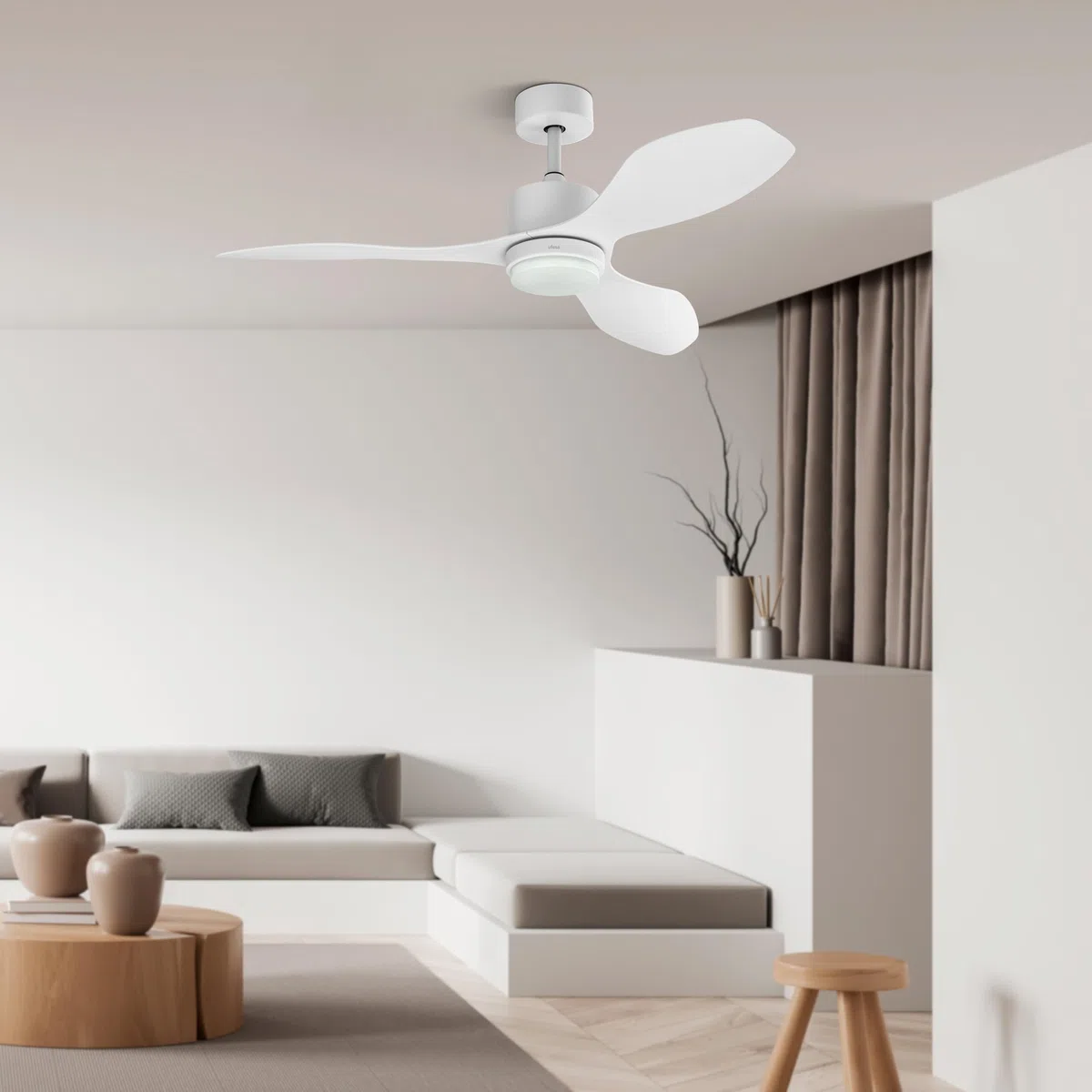 Ufesa Bután Ventilador de Techo con Luz, 30W, 6 Velocidades, Ultra Silencioso, 3 Aspas de 122cm, Función Verano - Invierno, Temporizador 8h, 3 Niveles Luz, Mando a Distancia, Blanco