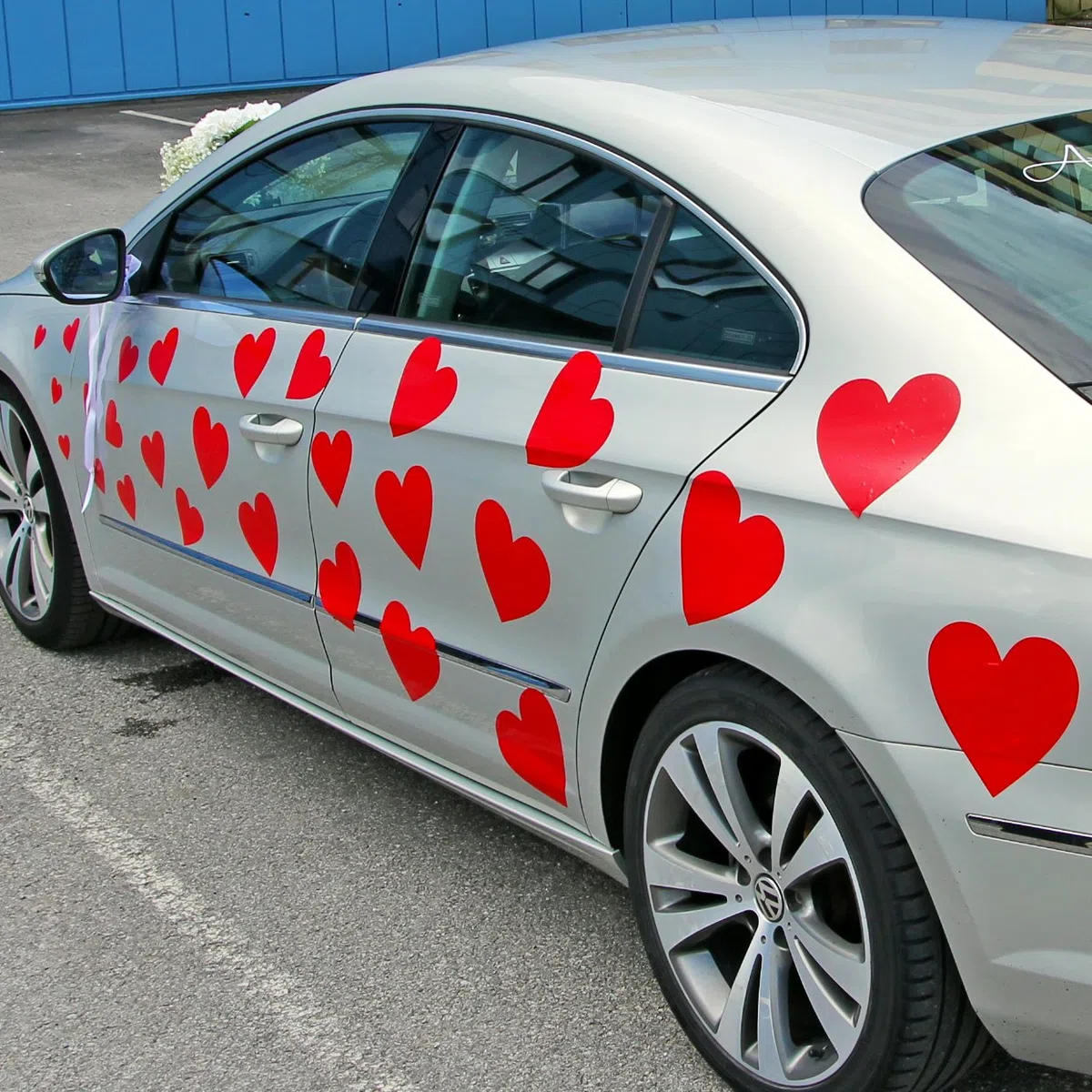 Para el coche de vinilo con diferentes formas y calcomanías para tartas con diseño de corazones de caza 54 piezas/recién casados boda pegatinas/de corazón con tela + incluye figura decorativa y calcomanías para regalo al azar