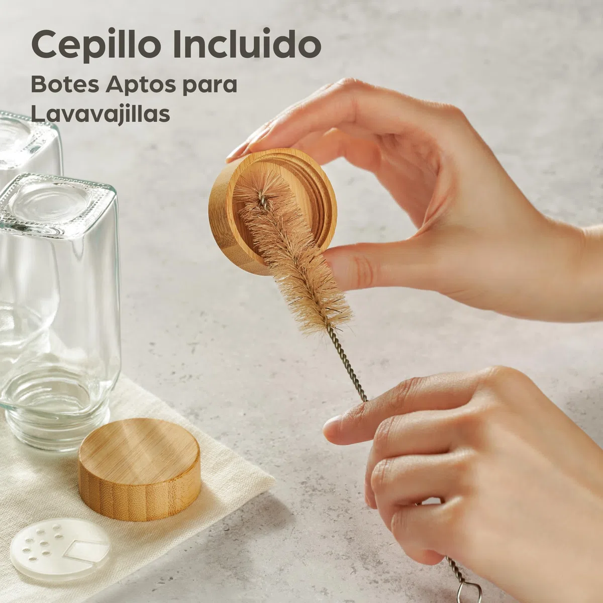 Praknu Botes para Especias de Cristal - Con Tapa de Bambú - Juego de 12 - Con Varios Filtros - Tarros de 120 ml - Incluye Pegatinas Reutilizables, Cepillo de Limpieza y Cuchara de Madera