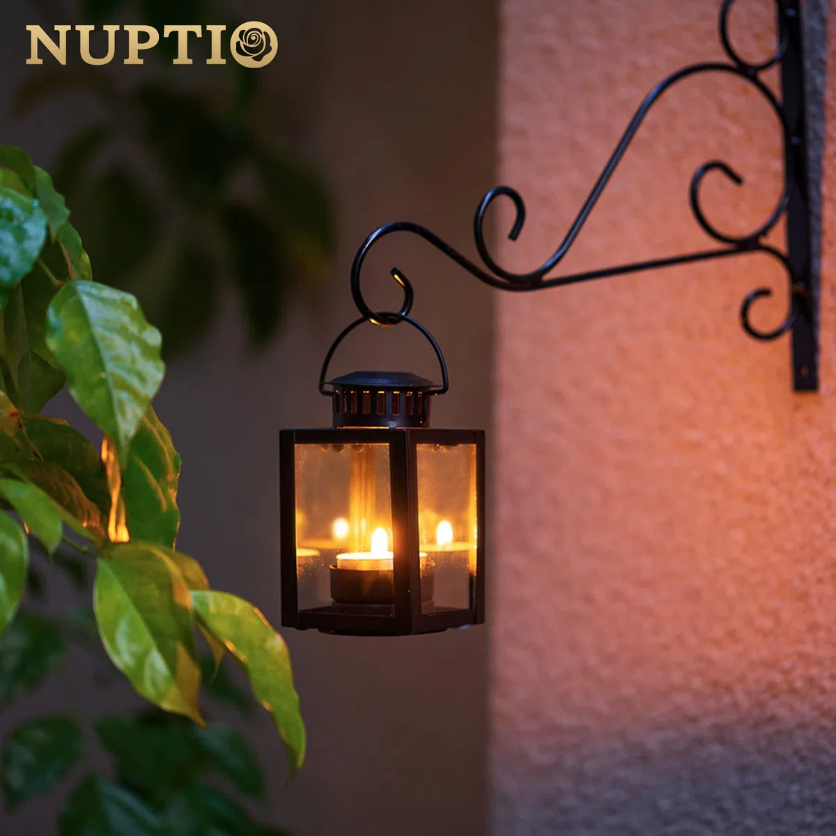 Linternas para Velas Linternas de Jardín, 4 Piezas Linternas Pequeñas Colgantes Vintage para Velas Candelitas, Candelabros de Velas Negras para Fiestas de Cumpleaños Al Aire Libre en Interiores Bodas