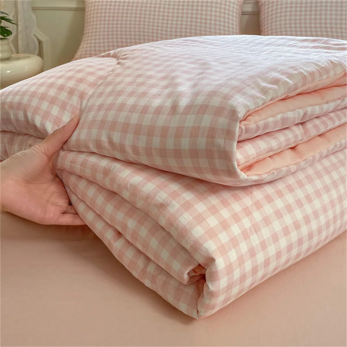 Odot Edredon Lavable Sin Funda 4,5 TOG, Reversible Primavera Edredón Verano Cama Ligera y Suave Reversible Acolchado de Manta para Días Calurosos (Cuadros Rosas,180 * 200cm)