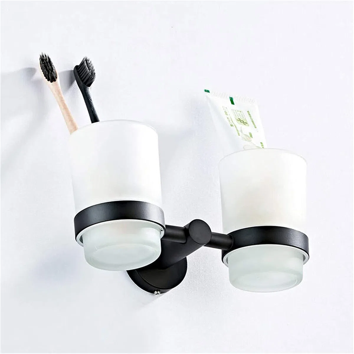 Soporte doble para cepillo de dientes de pared negro mate, soporte doble de latón con 2 vasos de cristal, accesorios de baño elegantes, decoración moderna para el hogar y el spa