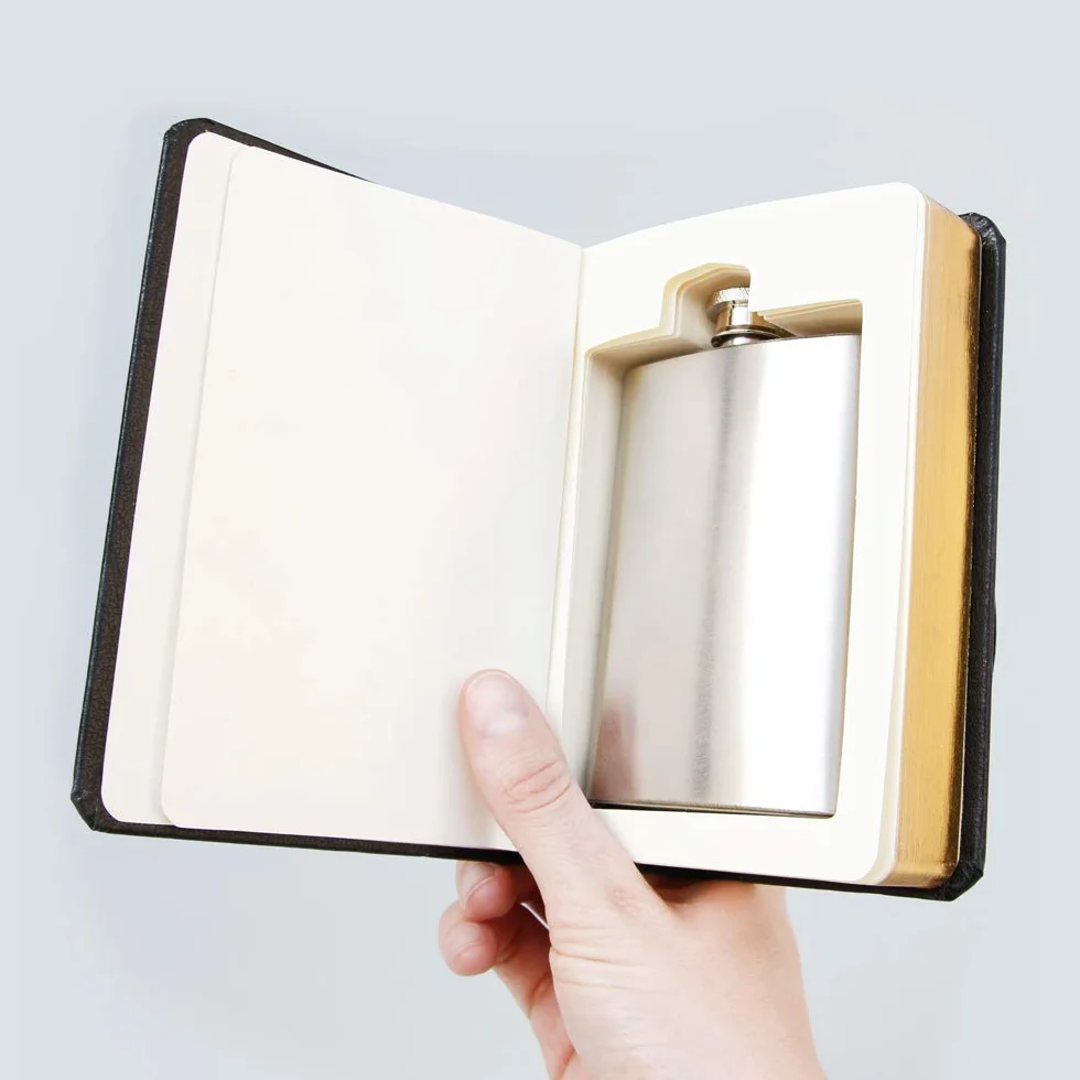 SUCK UK Petaca en un "Buen Libro"