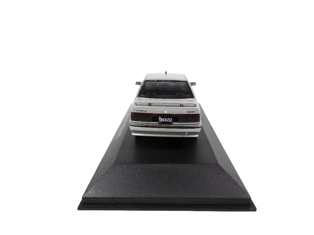 OPO 10 - Coche Escala 1/43 Compatible con Renault 21 TXI 1993 - AQV23