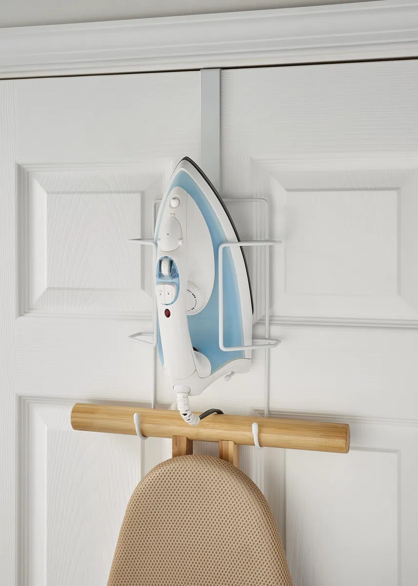 ClosetMaid Over The Door or Wall Mount Iron Estación de Planchado sobre la Puerta, Acero aleado, Blanco, 46.7 cm x 19 cm x 9 cm