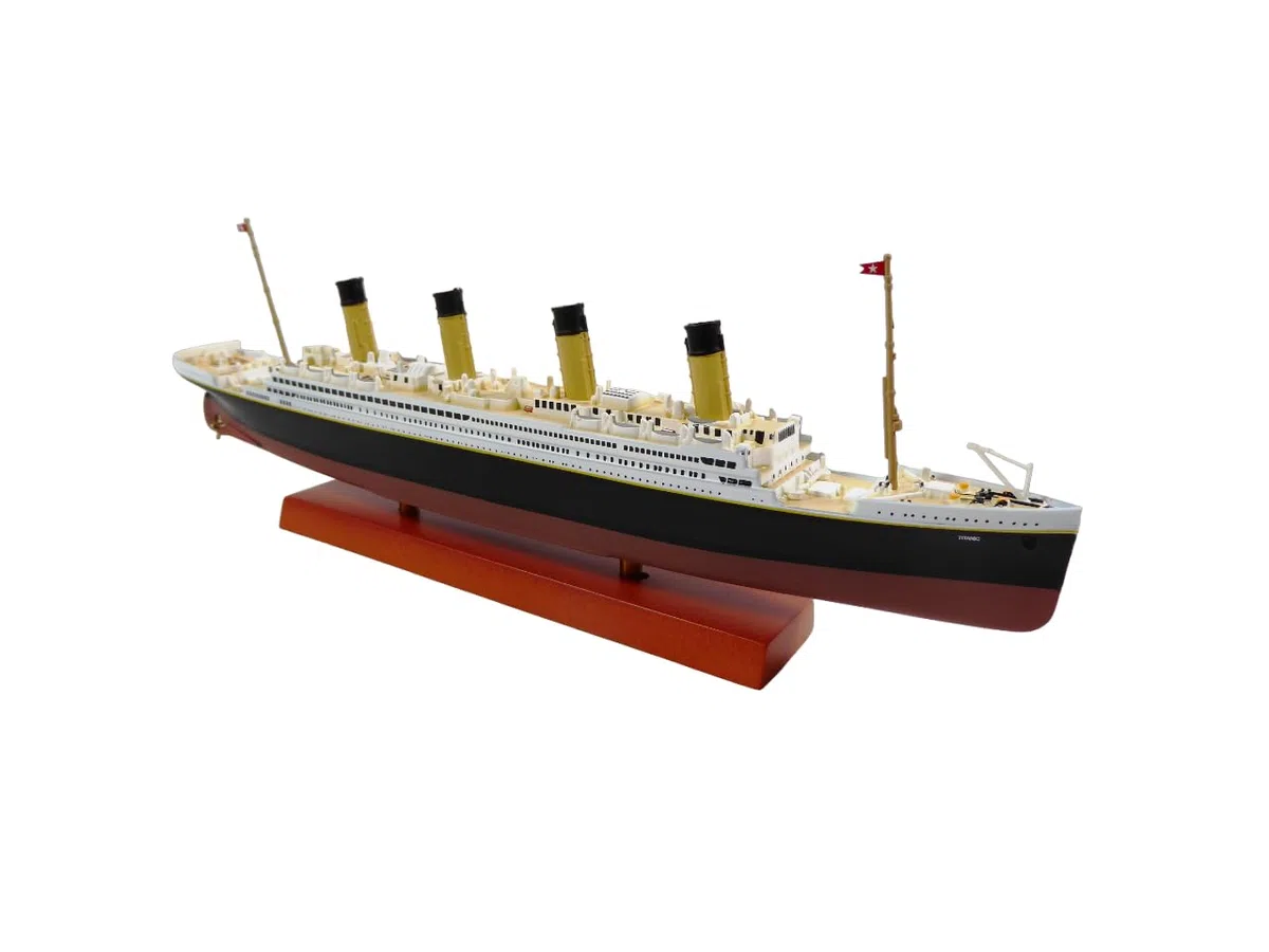 OPO 10 - Réplica en Miniatura Coleccionable del Famoso transatlántico RMS Titanic - Escala 1/1250 o 21,5 cms