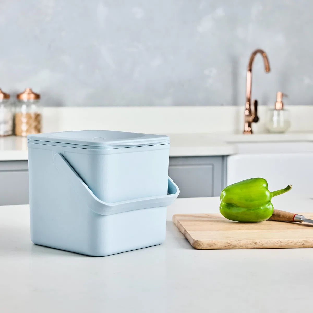Minky Homecare Contenedor de abono de Cocina, Organizador de residuos de Alimentos para encimera con Interior fácil de Limpiar, Fabricado en el Reino Unido, 0.9 galones, Azul Pizarra