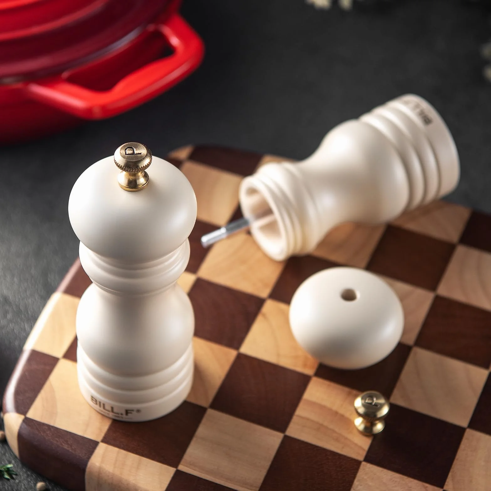 Bill.F - Juego de molinillos de sal y pimienta de madera, juego de 2 molinillos de sal y pimienta manuales, recargables de 5 pulgadas con rotor de molienda de cerámica ajustable (juego de 2 crema)