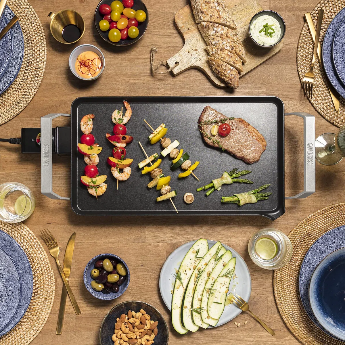 Princess 103110 Table Chef Premium XL, 46 x 26 cm, Plancha grande para cocinar sin aceite de aluminio fundido con revestimiento antiadherente, Asas frías al tacto, Termostato regulable, 2500 W