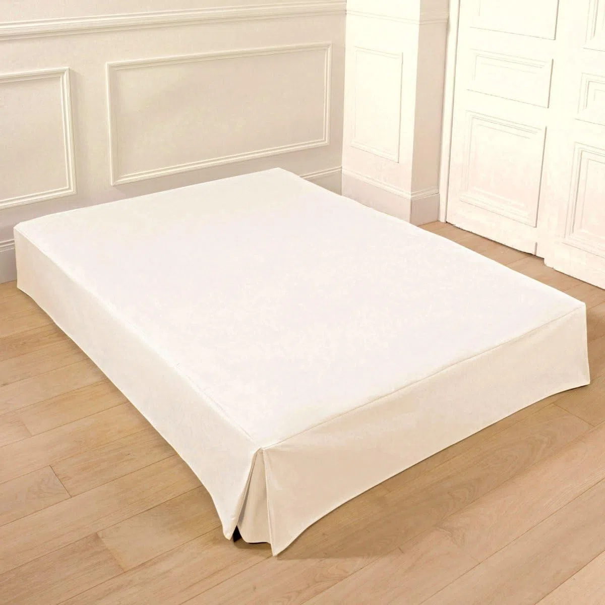 Genérico Cubre Canapé Cama Tejido Loneta con Fuelle Inglés, 50% Algodón 50% Poliéster, Cubre Somier, Color Crema, Cubre Canapé para Somier, Fabricado en España (150 x 190/200 x 30 cm, Beige)
