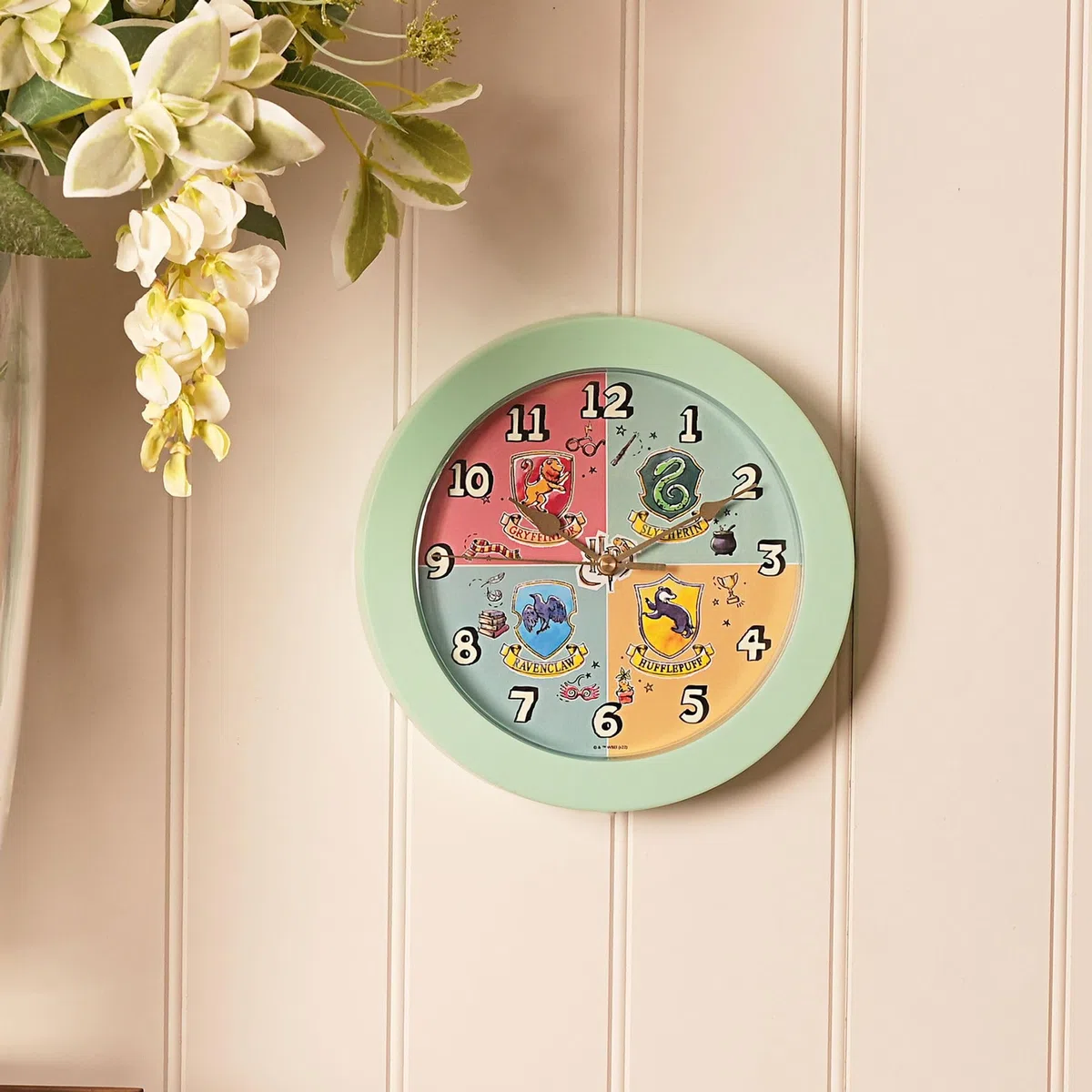 Reloj de Pared con Escudo de Hogwarts de Harry Potter, 23 cm.