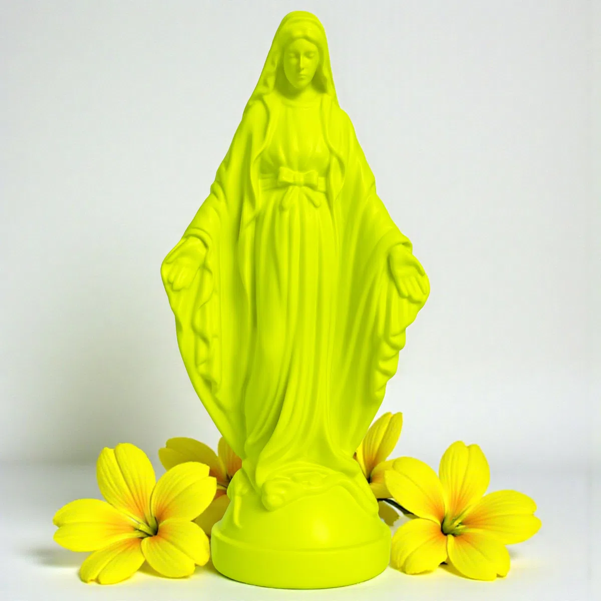Pop Mary, Estatua Moderna de la Virgen María, Figurina Decorativa de Resina, Regalo Único de Colección (Amarillo Neón)