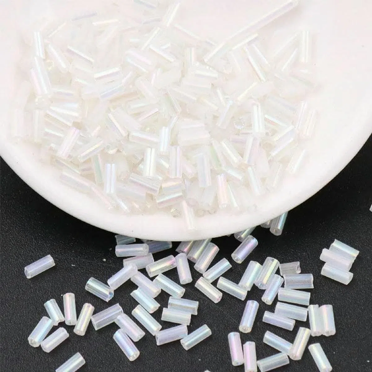 Kit de fabricación de pulseras con cuentas de cristal y espaciadores para bordado y decoración de vestidos, 600 cuentas checas, perfecto para manualidades y proyectos de costura