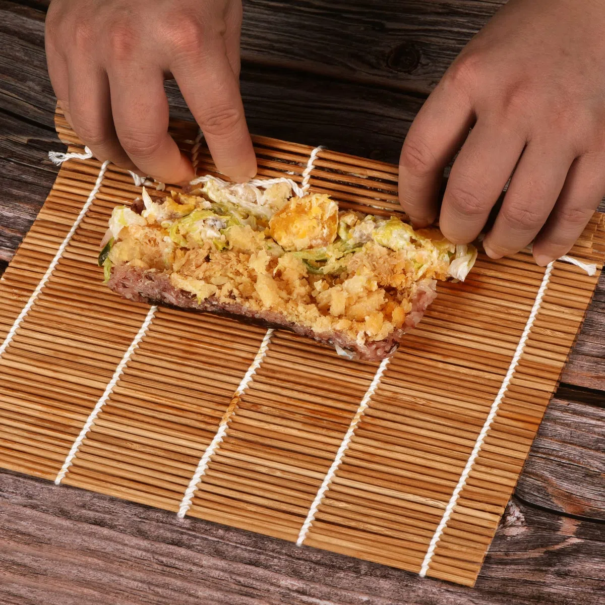 MIUQILAIY Tapete de bambú para sushi de 9.5 x 9.5 pulgadas, rodillo kimbap (4 piezas)