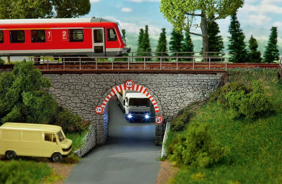 Faller - Puente de modelismo ferroviario Escala 1:87 (F120498)