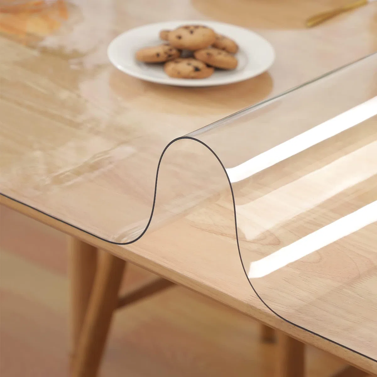 Eralove Mantel Transparente de 2 mm de Grosor, Esquinas Redondeadas Transparentes, Material plástico, 90 x 180 cm, Adecuado para Cocina, Comedor y Muebles