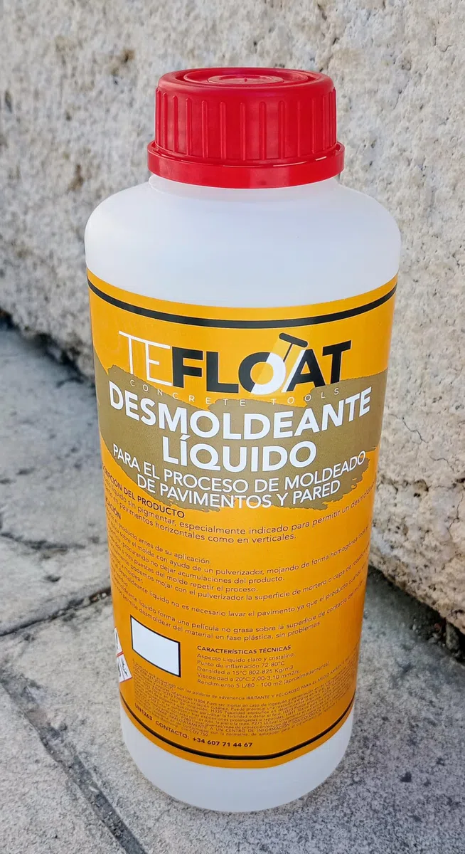 Desmoldeante Líquido para hormigón impreso, especial vertical (DESMOLDEANTE LIQUIDO 1 L) (1 L Desmoldeante Líquido)