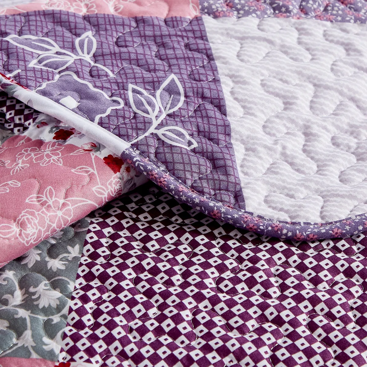 WONGS BEDDING Colcha 240 x 260 cm Manta de Cama de Patchwork Colchas Acolchadas Patrón Floral Edredón de Microfibra Colcha a Cuadros con 2 Fundas de Almohada 50 x 75 cm (Rosa Morado)
