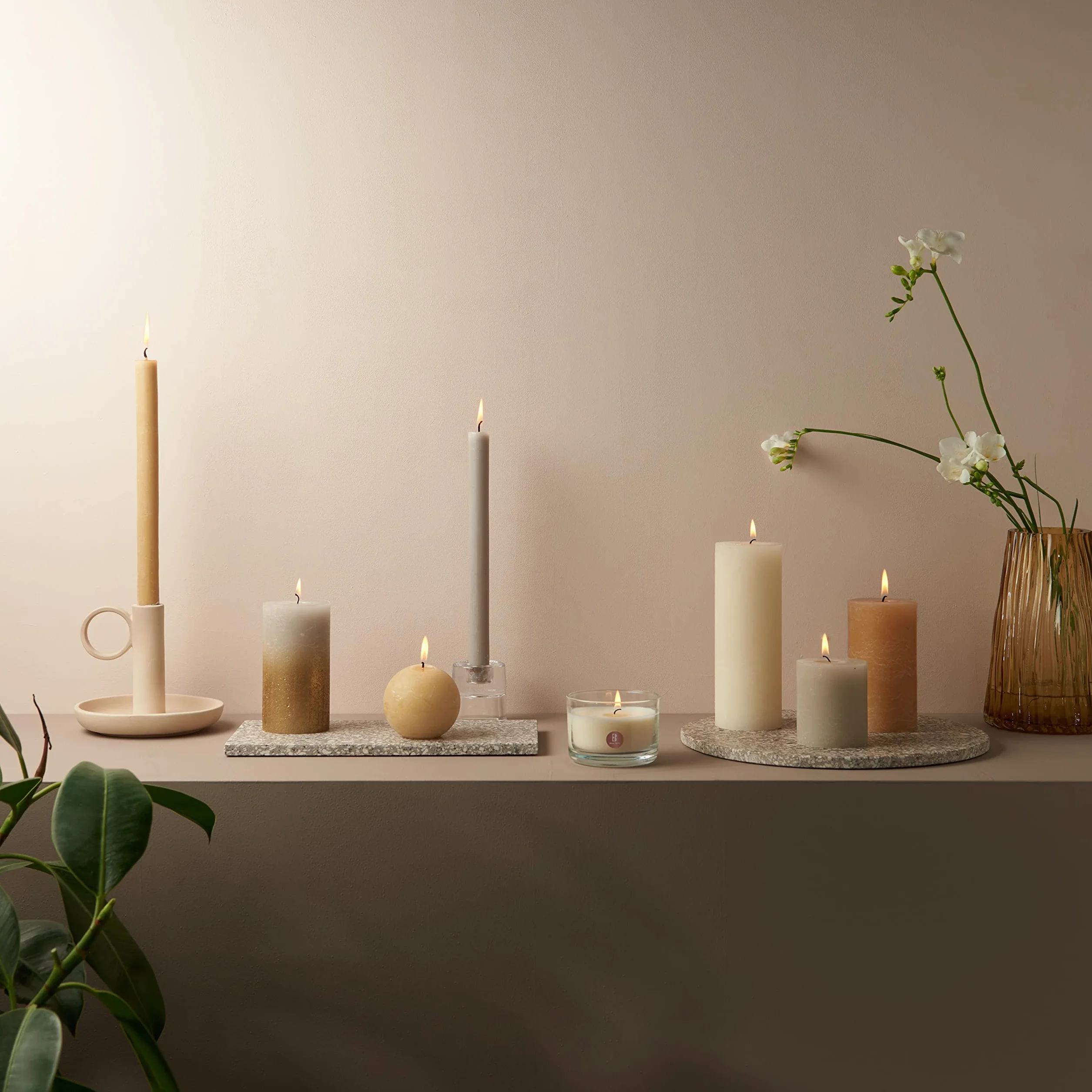 Bolsius - Vela rústica XXL – Marfil – Juego de 4 velas decorativas para el hogar – Larga duración de combustión 200 horas – sin perfume – cera vegana natural – sin aceite de palma – 30 x 10 cm