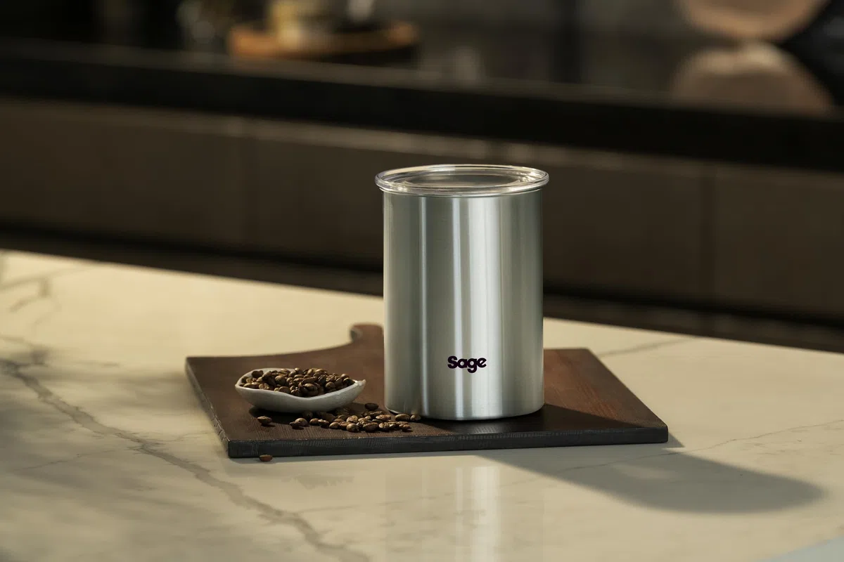 Sage - The Bean Keeper - Caja de Almacenaje de Café - Capacidad de 500g, Sello de Frescura, Acero Inoxidable, Diseñado para Máquinas de Espresso Sage