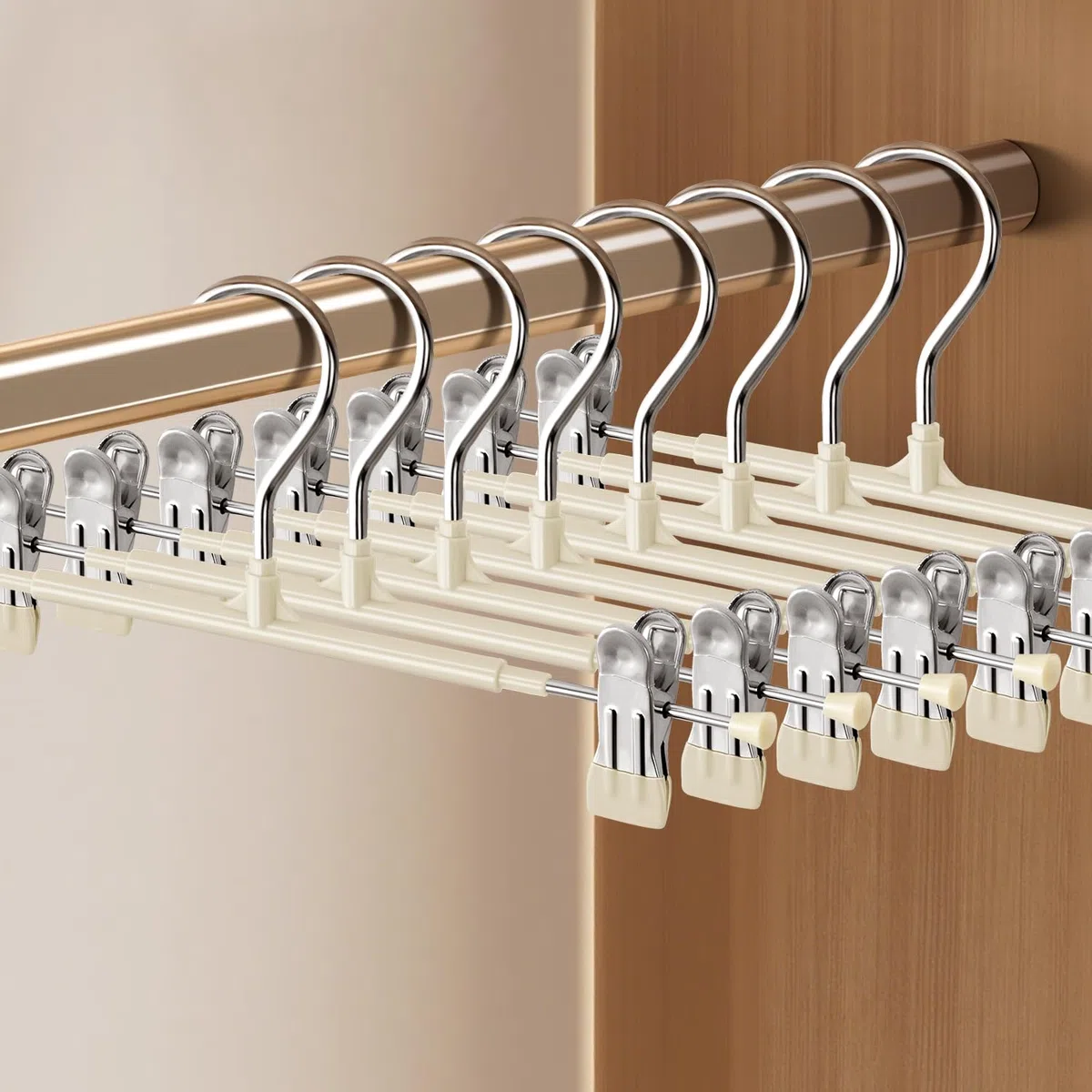 Perchas para pantalones con clips, paquete de 20 perchas ajustables para faldas para mujer, de metal negro, antideslizante, para pantalones, resistentes y ahorran espacio, para pantalones